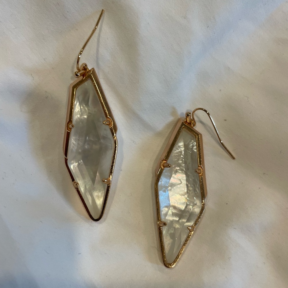 Kendra Scott Bexley rose gold and mop iridescent earrings
